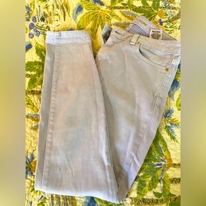 Lavender Michael Kors jeans with stretch. Izzy Skinny label.